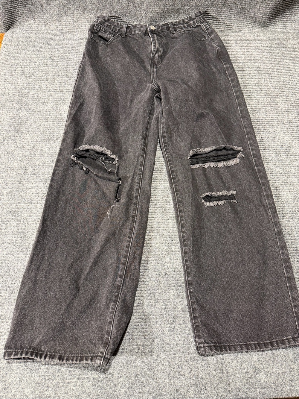 ROMWE Men's Distressed Relaxed Black Jeans
